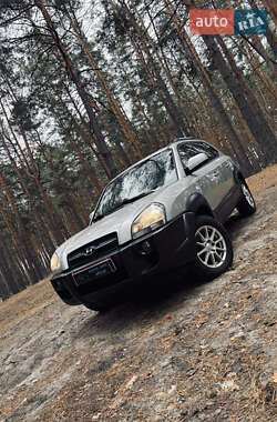 Внедорожник / Кроссовер Hyundai Tucson 2006 в Солоницевке