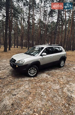 Внедорожник / Кроссовер Hyundai Tucson 2006 в 