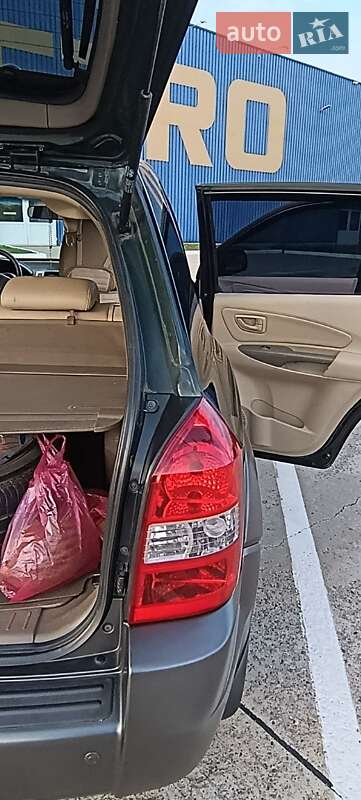 Позашляховик / Кросовер Hyundai Tucson 2008 в Одесі фото 16 Позашляховик / Кросовер Hyundai Tucson 2008 в Одесі