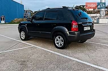 Позашляховик / Кросовер Hyundai Tucson 2008 в 