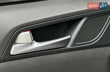 Внедорожник / Кроссовер Hyundai Tucson 2016 в 