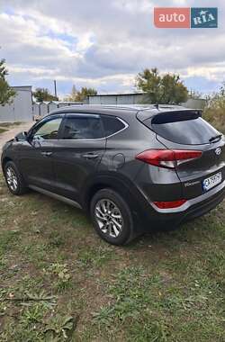 Позашляховик / Кросовер Hyundai Tucson 2016 в Смілі