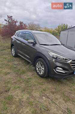 Позашляховик / Кросовер Hyundai Tucson 2016 в Смілі