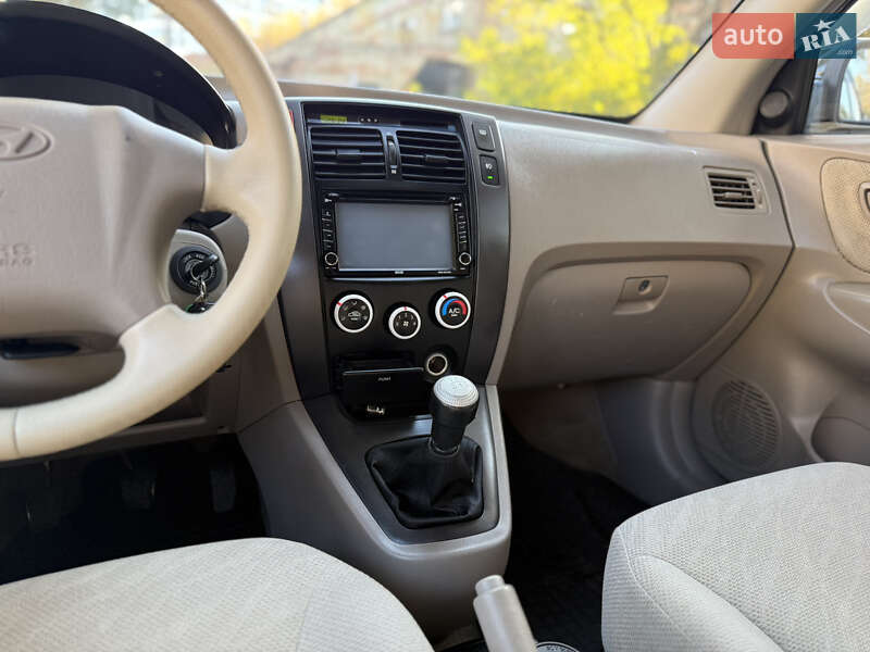 Позашляховик / Кросовер Hyundai Tucson 2005 в Львові