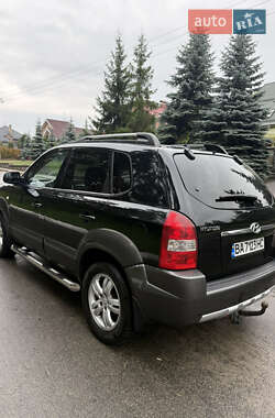 Позашляховик / Кросовер Hyundai Tucson 2006 в  фото 13 Позашляховик / Кросовер Hyundai Tucson 2006 в