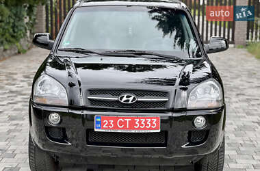 Внедорожник / Кроссовер Hyundai Tucson 2006 в 
