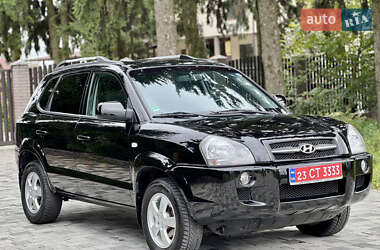 Внедорожник / Кроссовер Hyundai Tucson 2006 в 