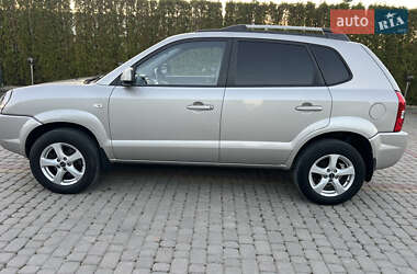 Внедорожник / Кроссовер Hyundai Tucson 2008 в 