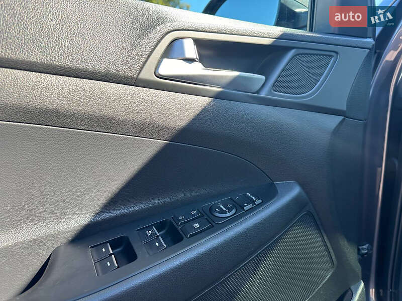 Внедорожник / Кроссовер Hyundai Tucson 2017 в Киеве фото 18 Внедорожник / Кроссовер Hyundai Tucson 2017 в Киеве