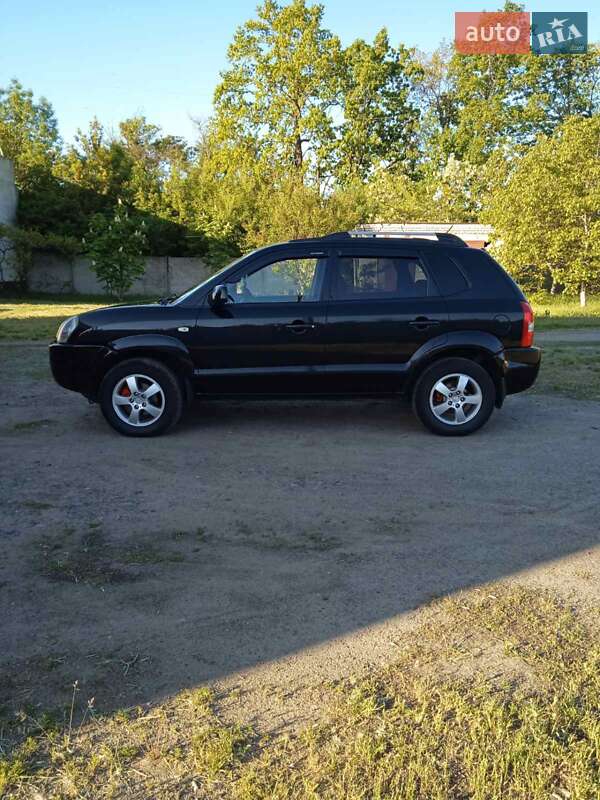 Внедорожник / Кроссовер Hyundai Tucson 2007 в Раздельной