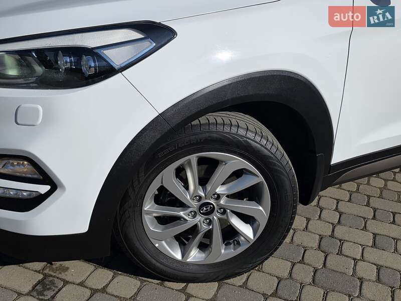 Внедорожник / Кроссовер Hyundai Tucson 2016 в Ивано-Франковске
