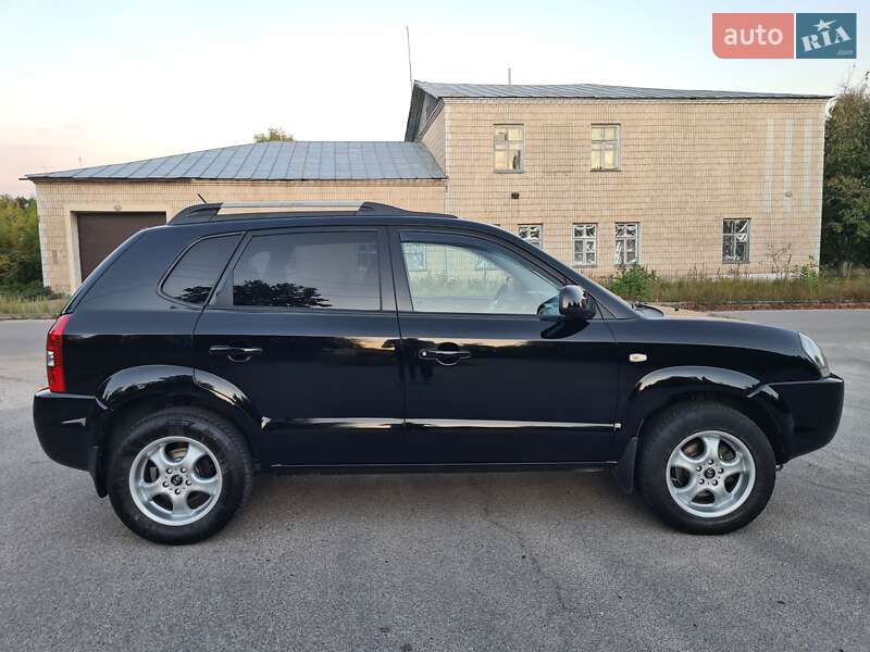 Позашляховик / Кросовер Hyundai Tucson 2006 в Шостці