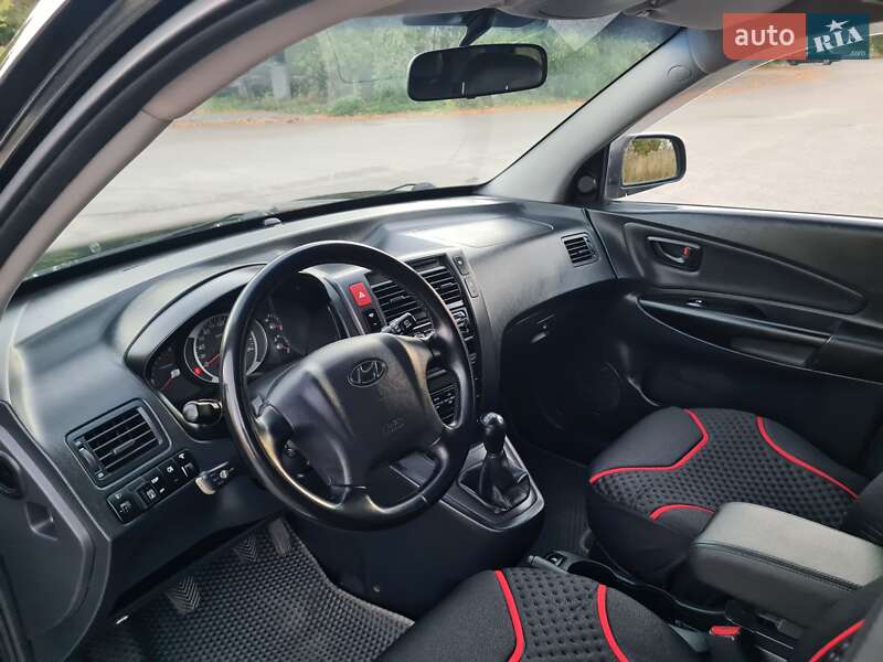 Позашляховик / Кросовер Hyundai Tucson 2006 в Шостці