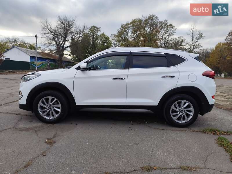 Внедорожник / Кроссовер Hyundai Tucson 2017 в Новоархангельске фото 46 Внедорожник / Кроссовер Hyundai Tucson 2017 в Новоархангельске