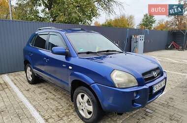 Позашляховик / Кросовер Hyundai Tucson 2004 в  фото 9 Позашляховик / Кросовер Hyundai Tucson 2004 в
