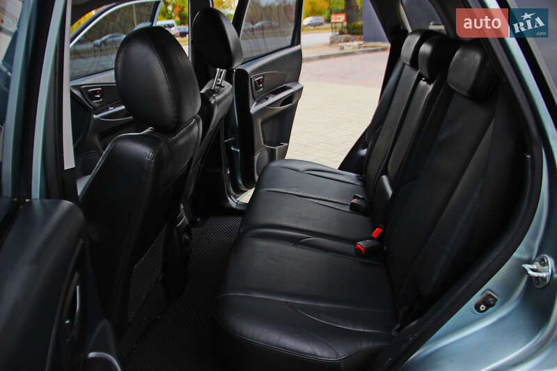 Позашляховик / Кросовер Hyundai Tucson 2009 в Дніпрі фото 8 Позашляховик / Кросовер Hyundai Tucson 2009 в Дніпрі