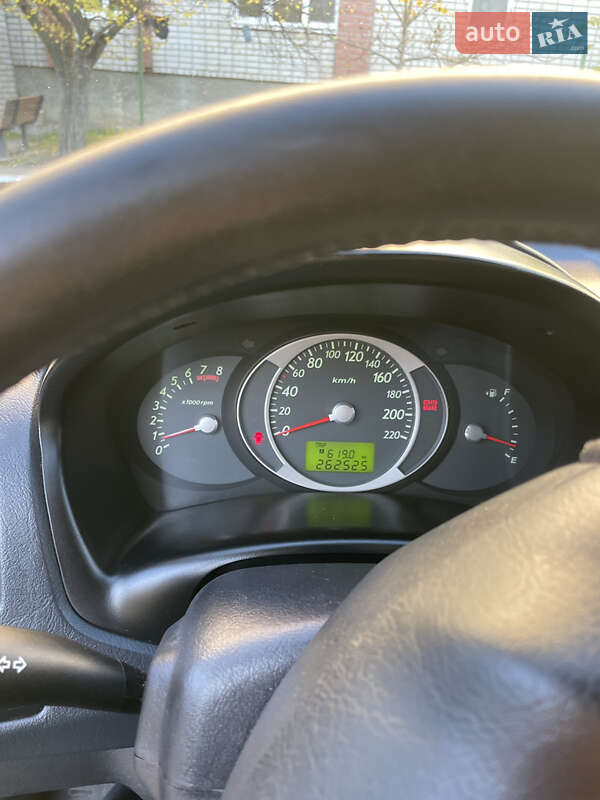 Позашляховик / Кросовер Hyundai Tucson 2008 в Славуті фото 11 Позашляховик / Кросовер Hyundai Tucson 2008 в Славуті