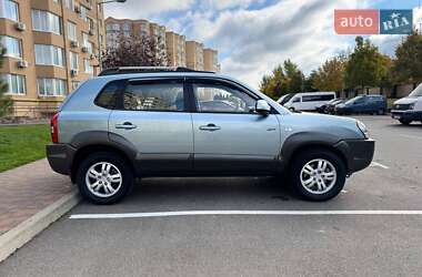 Внедорожник / Кроссовер Hyundai Tucson 2008 в 