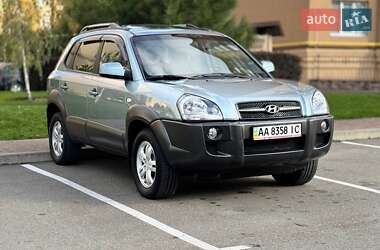 Внедорожник / Кроссовер Hyundai Tucson 2008 в 