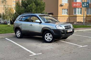 Внедорожник / Кроссовер Hyundai Tucson 2008 в 