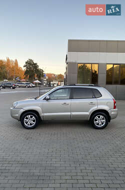 Внедорожник / Кроссовер Hyundai Tucson 2008 в 
