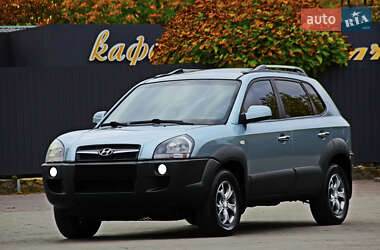 Внедорожник / Кроссовер Hyundai Tucson 2009 в 