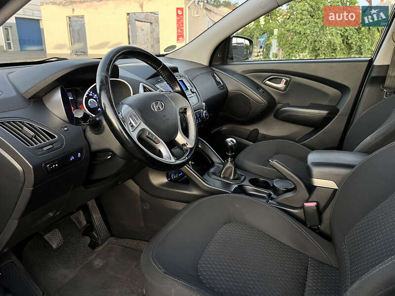 Позашляховик / Кросовер Hyundai Tucson 2013 в Одесі фото 27 Позашляховик / Кросовер Hyundai Tucson 2013 в Одесі