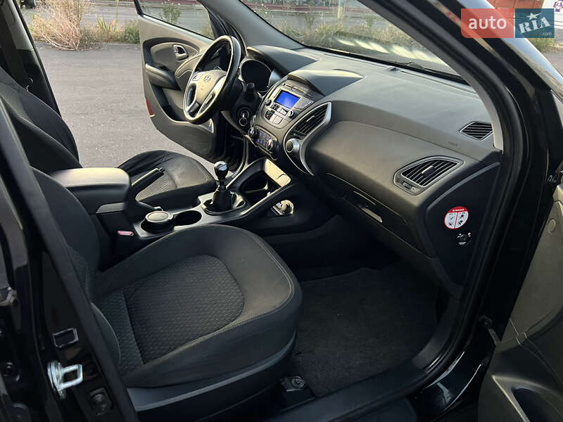 Позашляховик / Кросовер Hyundai Tucson 2013 в Одесі фото 31 Позашляховик / Кросовер Hyundai Tucson 2013 в Одесі