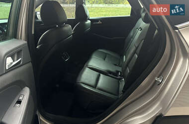 Внедорожник / Кроссовер Hyundai Tucson 2016 в 