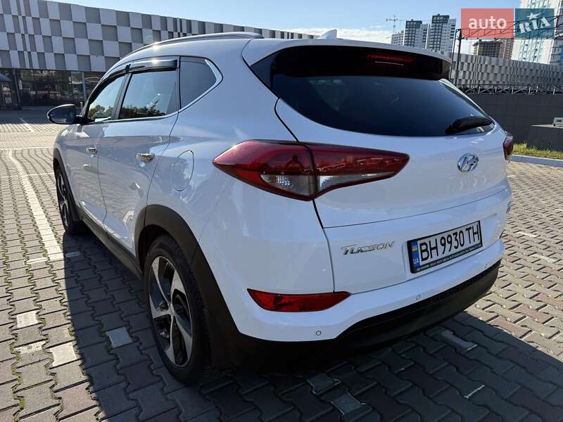 Внедорожник / Кроссовер Hyundai Tucson 2016 в Одессе