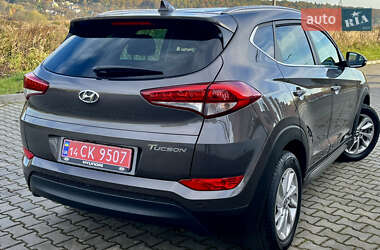 Внедорожник / Кроссовер Hyundai Tucson 2017 в 
