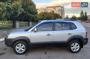 Позашляховик / Кросовер Hyundai Tucson 2011 в Сумах
