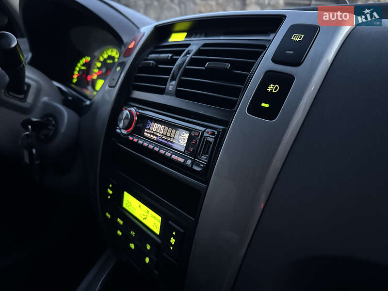 Внедорожник / Кроссовер Hyundai Tucson 2006 в Хмельницком фото 13 Внедорожник / Кроссовер Hyundai Tucson 2006 в Хмельницком