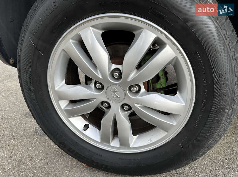 Позашляховик / Кросовер Hyundai Tucson 2009 в Брошневі-Облозі фото 18 Позашляховик / Кросовер Hyundai Tucson 2009 в Брошневі-Облозі