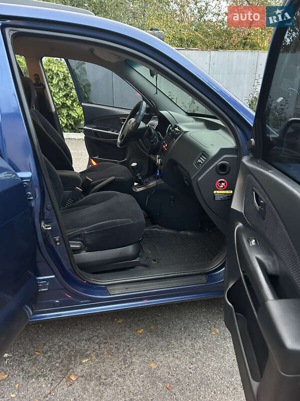 Позашляховик / Кросовер Hyundai Tucson 2006 в Конотопі