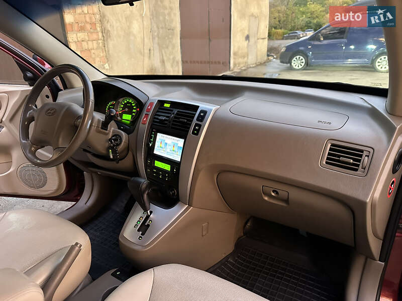 Внедорожник / Кроссовер Hyundai Tucson 2008 в Черновцах