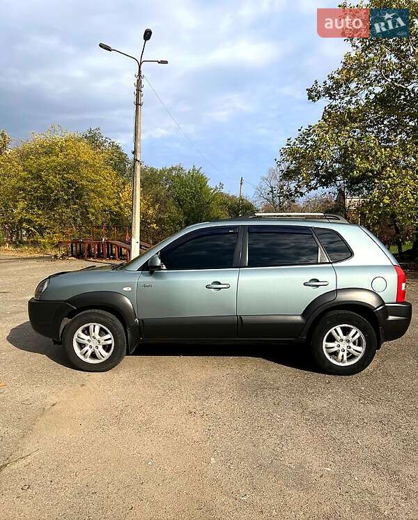 Внедорожник / Кроссовер Hyundai Tucson 2006 в Николаеве фото 3 Внедорожник / Кроссовер Hyundai Tucson 2006 в Николаеве