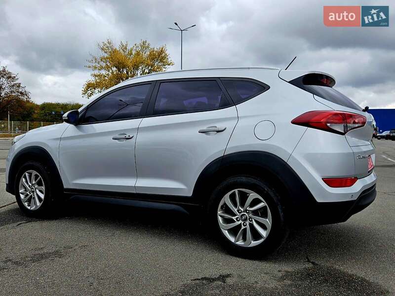 Позашляховик / Кросовер Hyundai Tucson 2015 в Дніпрі