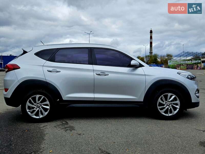 Позашляховик / Кросовер Hyundai Tucson 2015 в Дніпрі