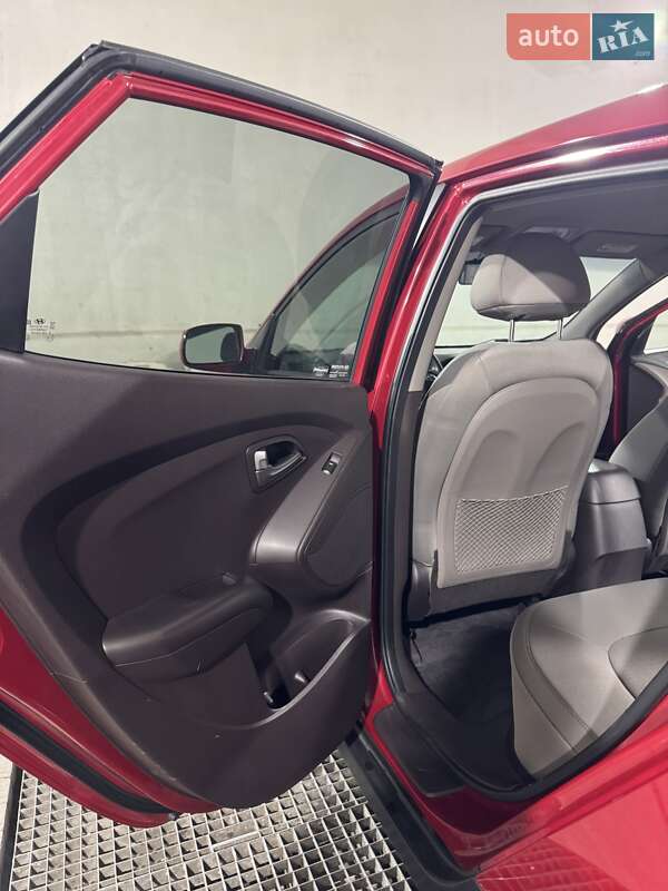 Внедорожник / Кроссовер Hyundai Tucson 2015 в Белой Церкви