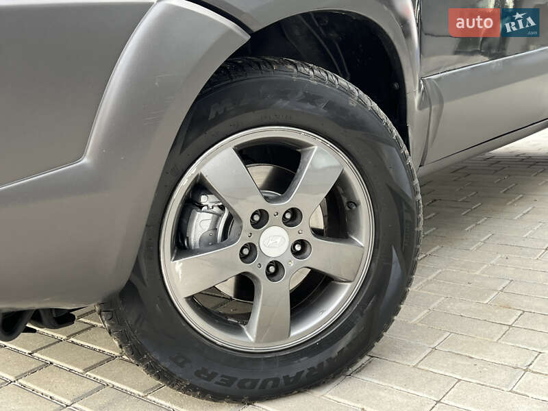 Позашляховик / Кросовер Hyundai Tucson 2006 в Тернополі фото 6 Позашляховик / Кросовер Hyundai Tucson 2006 в Тернополі