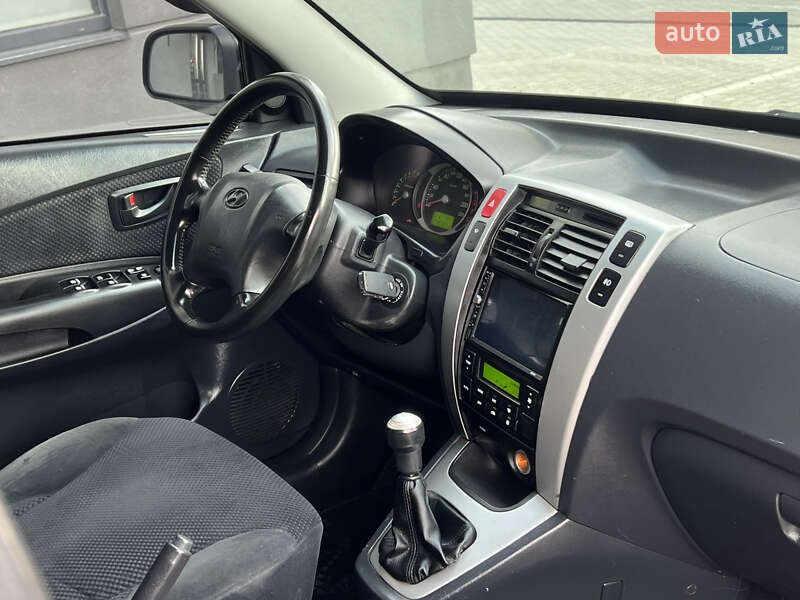 Позашляховик / Кросовер Hyundai Tucson 2006 в Тернополі фото 43 Позашляховик / Кросовер Hyundai Tucson 2006 в Тернополі