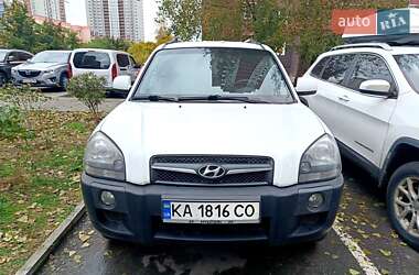 Позашляховик / Кросовер Hyundai Tucson 2012 в  фото 3 Позашляховик / Кросовер Hyundai Tucson 2012 в