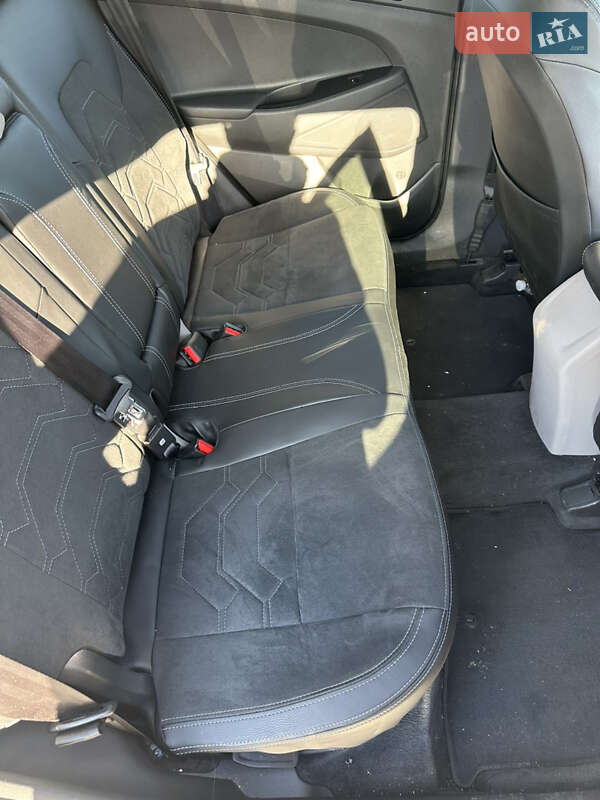 Внедорожник / Кроссовер Hyundai Tucson 2016 в Киеве фото 12 Внедорожник / Кроссовер Hyundai Tucson 2016 в Киеве