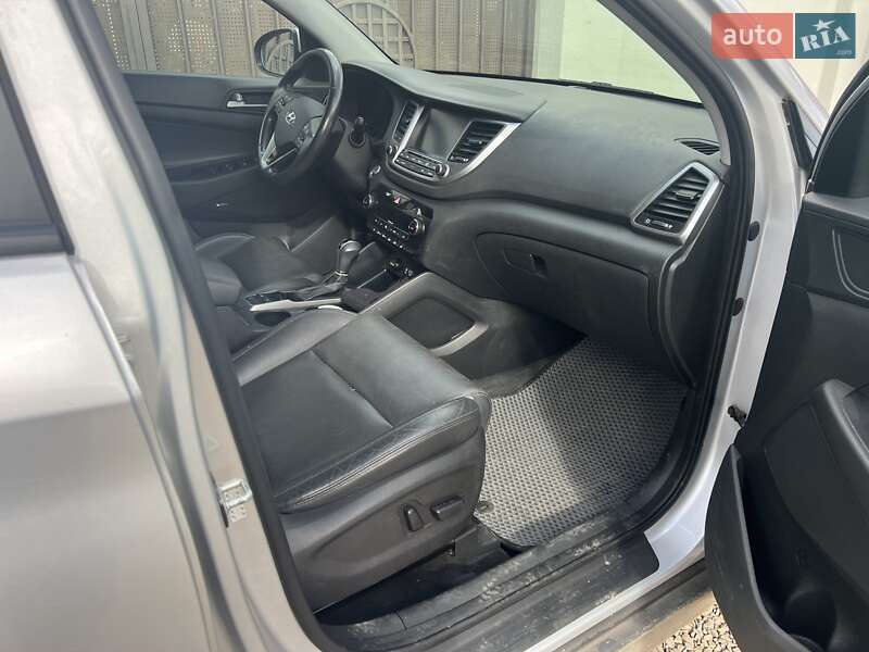 Внедорожник / Кроссовер Hyundai Tucson 2017 в Ивано-Франковске фото 7 Внедорожник / Кроссовер Hyundai Tucson 2017 в Ивано-Франковске