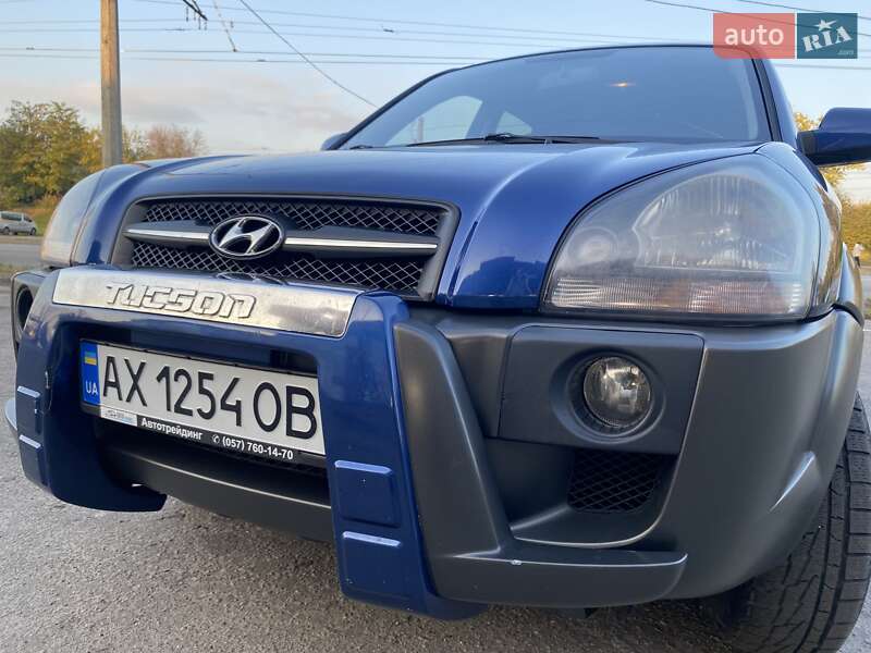 Внедорожник / Кроссовер Hyundai Tucson 2010 в Харькове