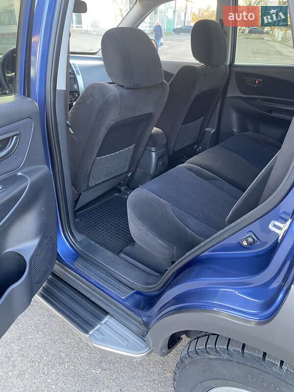 Внедорожник / Кроссовер Hyundai Tucson 2010 в Харькове