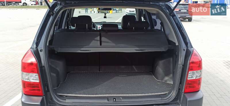 Позашляховик / Кросовер Hyundai Tucson 2011 в Сумах