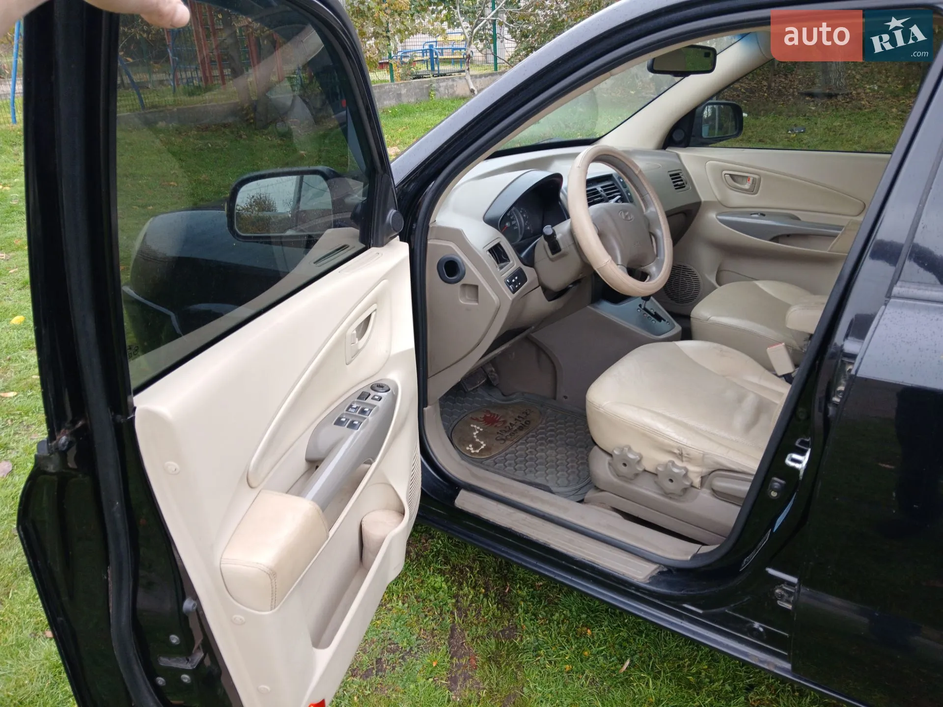 Hyundai Tucson 2008 VIN KMHJN81BP8U834091 фото оголошення 7 з 17