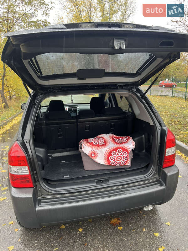 Внедорожник / Кроссовер Hyundai Tucson 2007 в Каменском